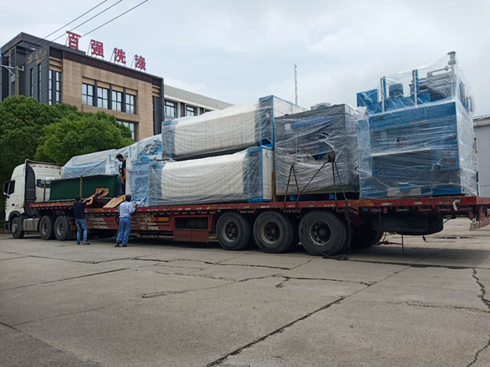 6月27、28日 百強洗滌龍等洗滌設(shè)備發(fā)貨四川